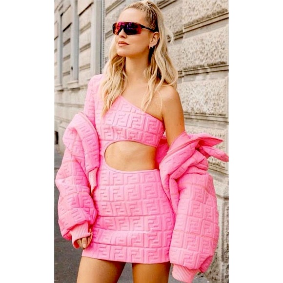 Fendi Dresses & Skirts - NWT Fendi x Nicki Minaj capsule collection pink dress 40 4
